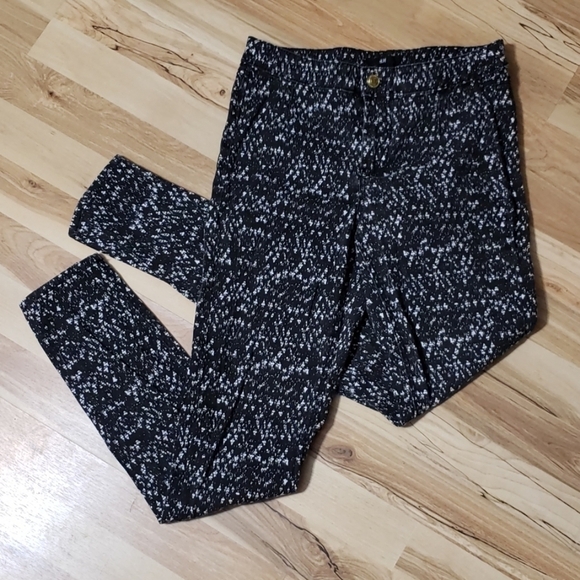 H&M Black & White Speckled Jeans - Picture 2 of 8